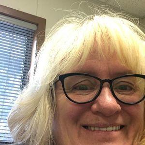 Meet your Posher, Suzanne